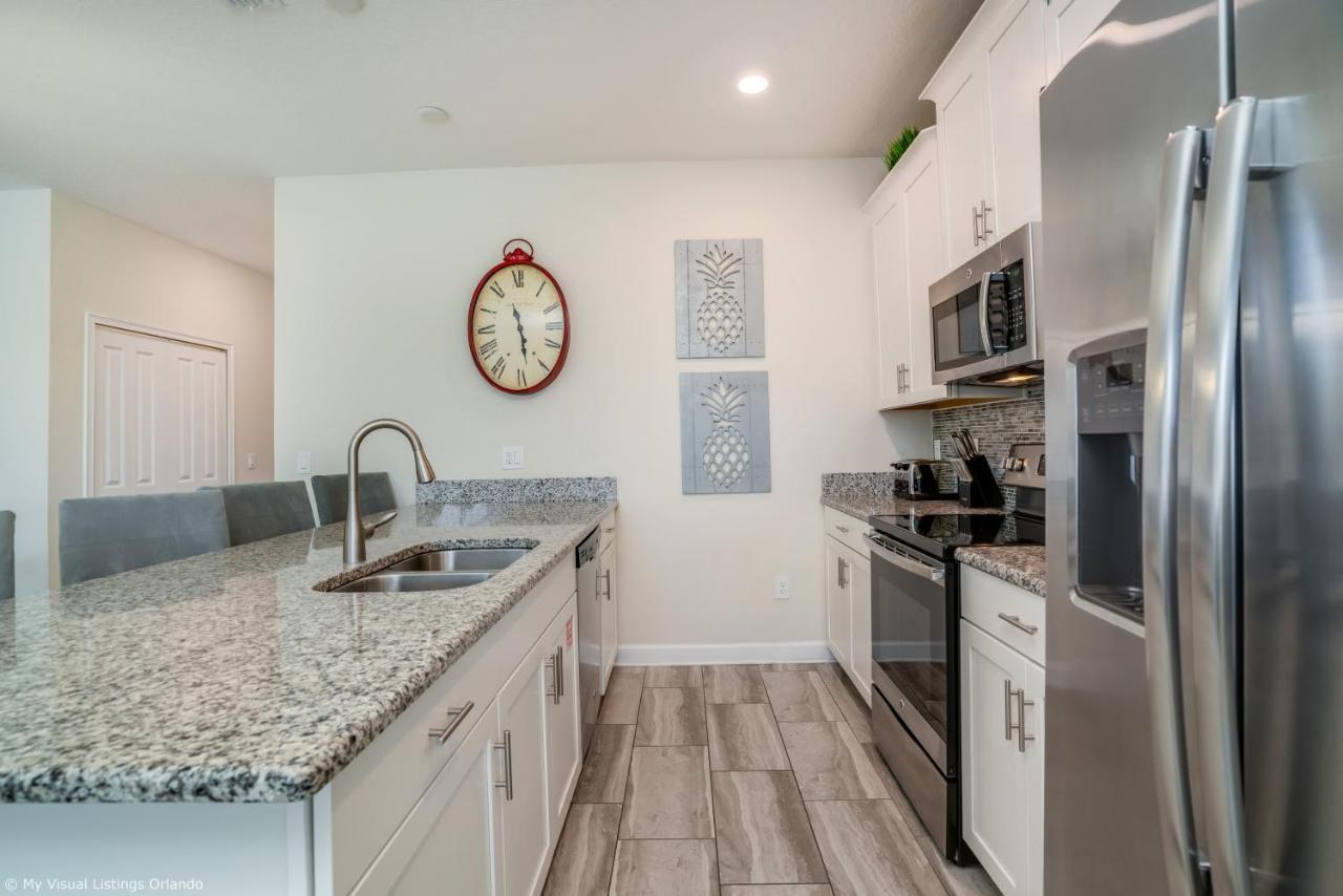Stunning Lakeview Townhome W Private Pool Kissimmee Eksteriør billede